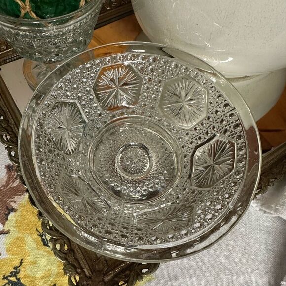 Vintage Imperial Amelia Clear Glass Bowl - Picture 2 of 4
